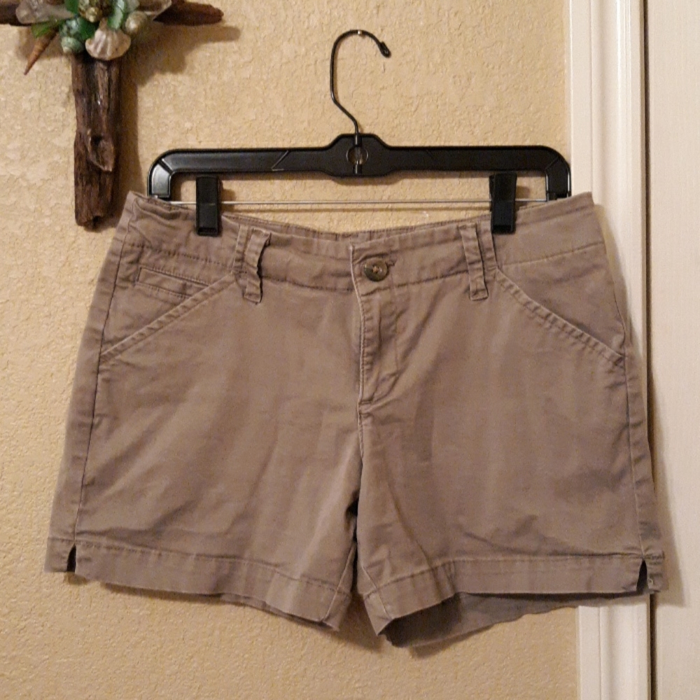 Khaki shorts